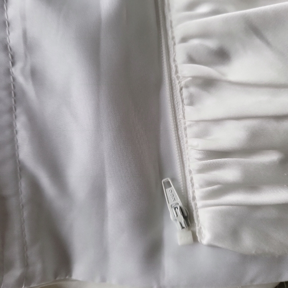 White Strapless Ruched Top - Picture 4 of 6